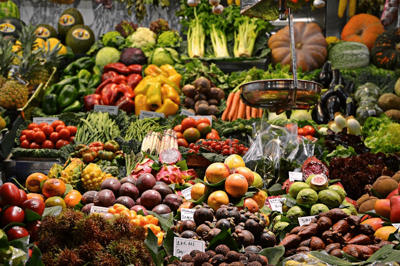 Marché de fruits et légumes frais